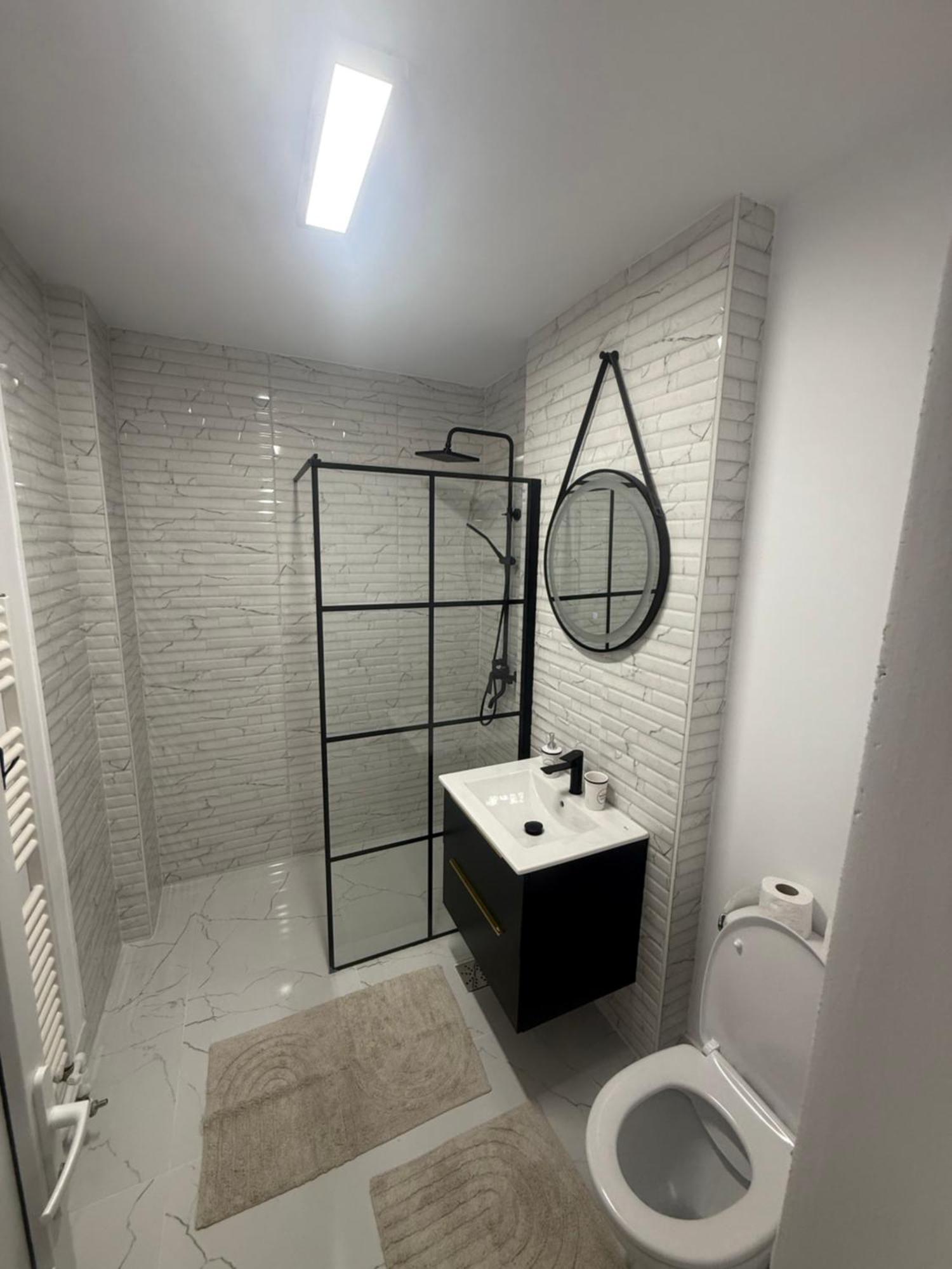 Modernul Apartament De Langa Castel Hunedoara Exteriér fotografie